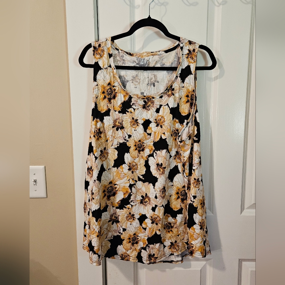 24/7 By Maurices 3X Floral Print Sleeveless Tank Top - Black and Cream NWOT